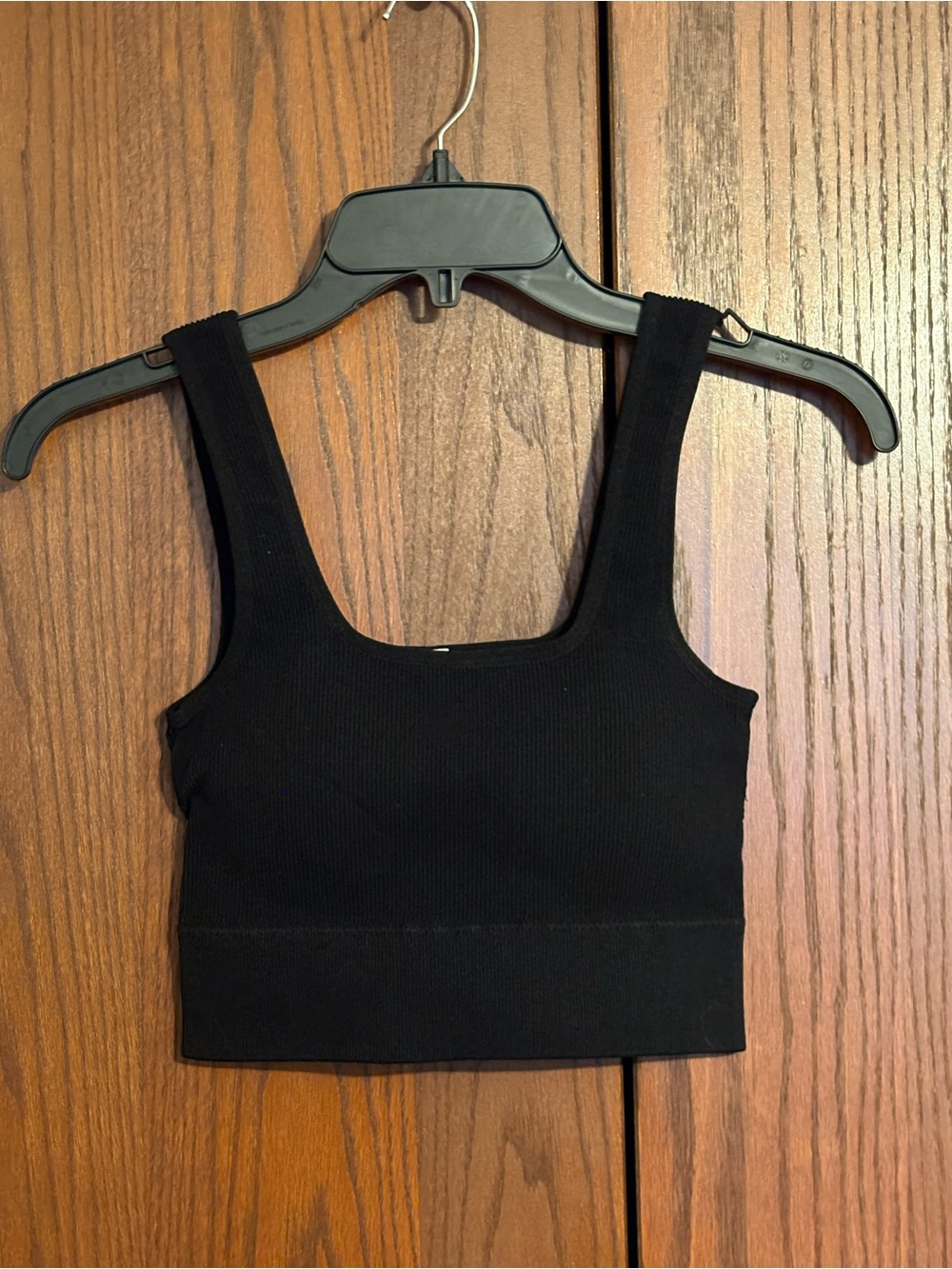 Zenana Outfitters Black Ribbed Square-Neck Tank L/XL